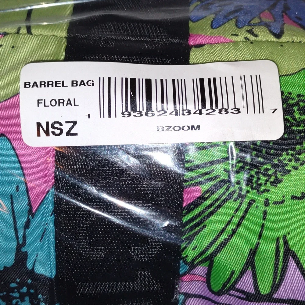 ๐บSTEVE MADDEN BZOOM Floral Barrel Bag in Multi Color - Picture 10 of 11